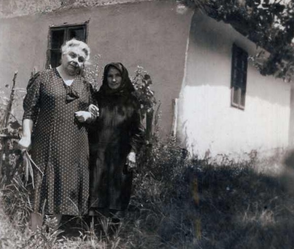 ESZTER MÉDIUM ÉLETE 1.