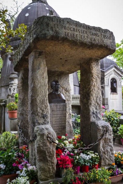 OLVASSUK EGYÜTT 46-47.